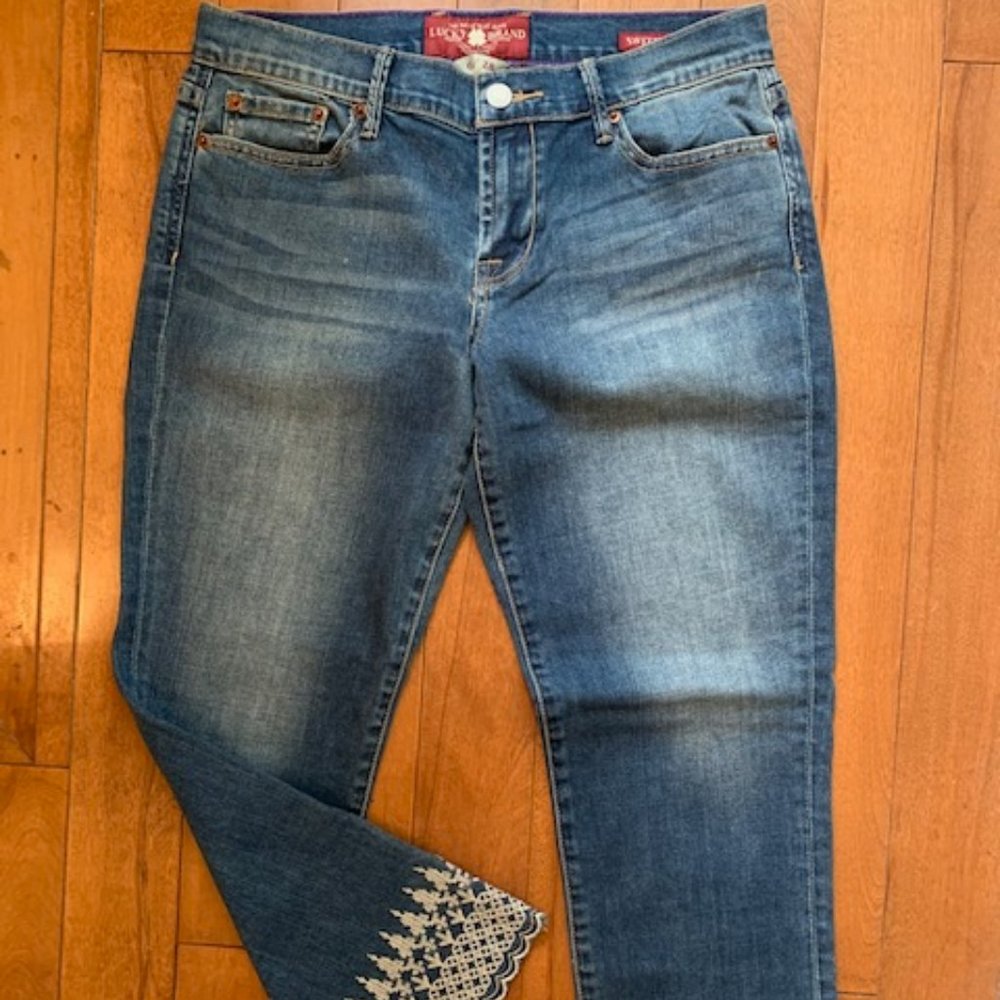 Lucky Brand Sweet n' Crop Embroidered Jeans